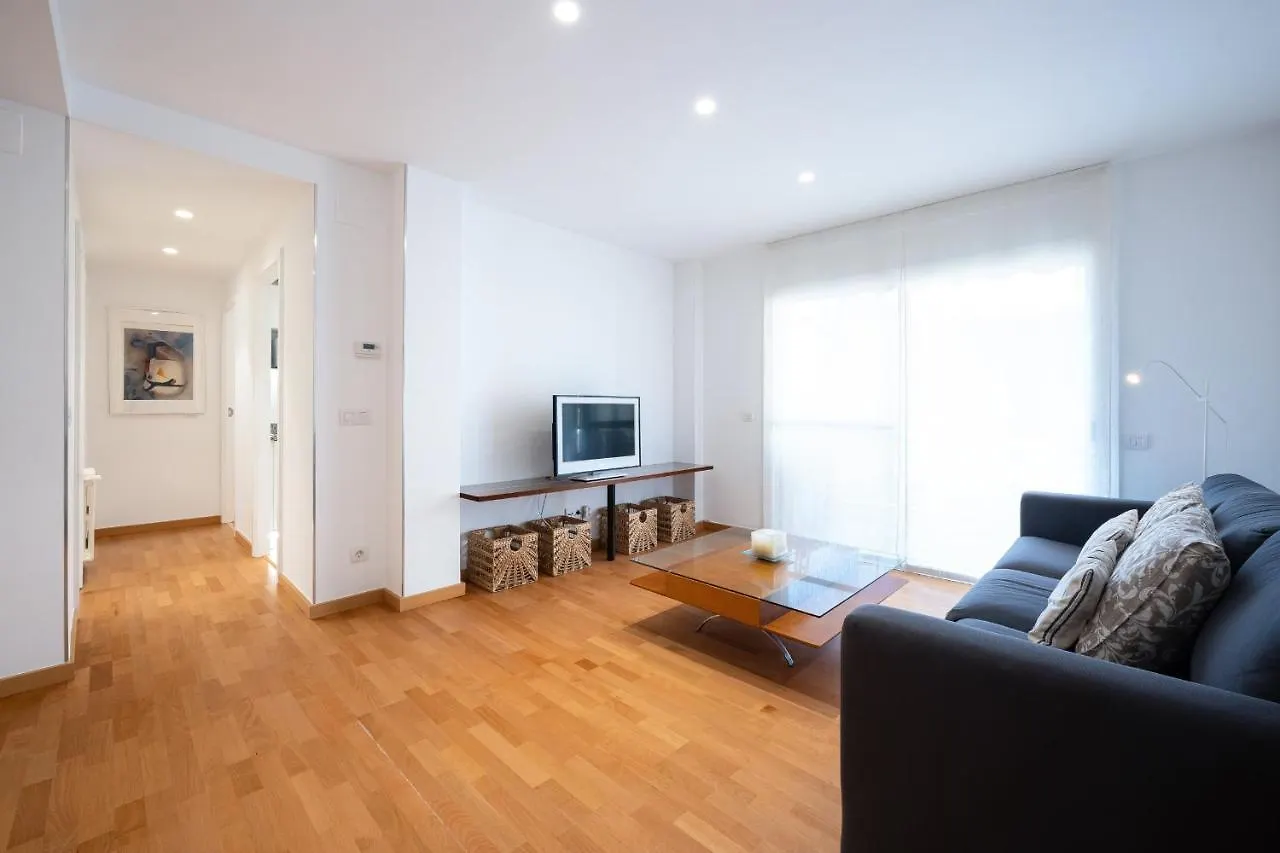 Hauzify I Apartament Llao location